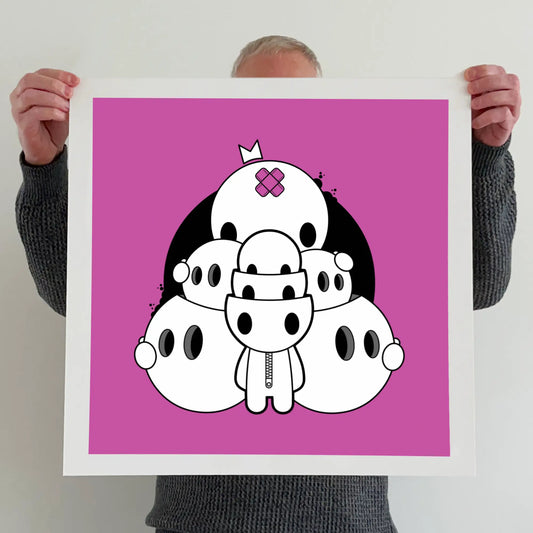 Ran holding a "Free your mind" print