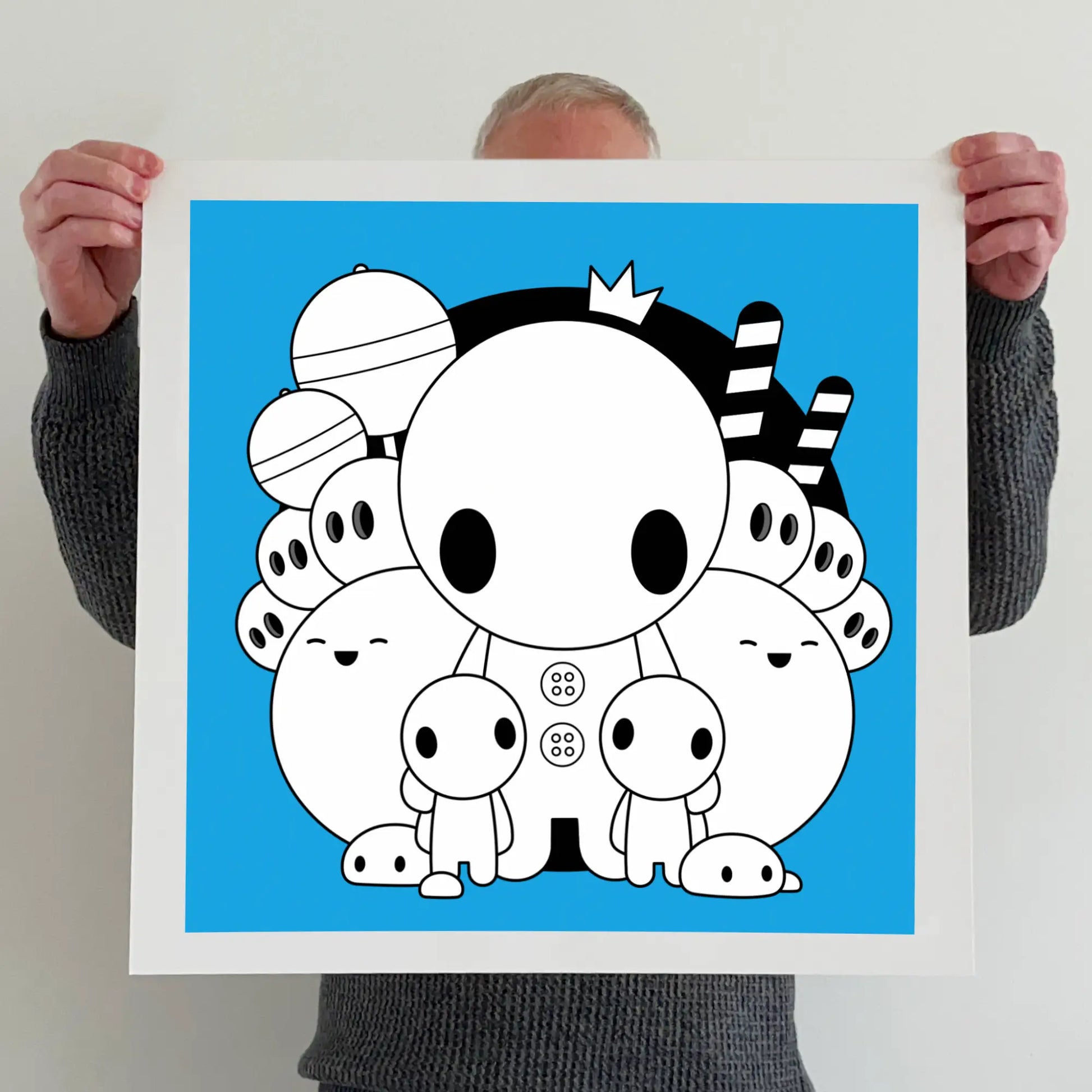 Ran holding a "I've got your back" print 